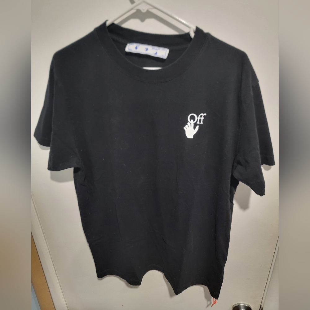 Off-white Tee